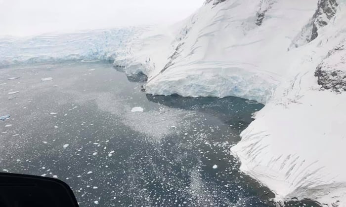 Scenic Eclipse - View from the helicopter in Antarctica