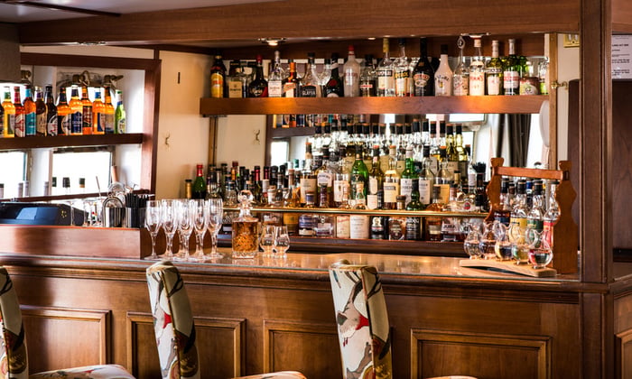 hebridean_princess_tiree_bar