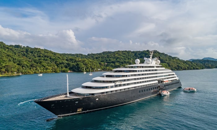 Scenic Eclipse in Roatán, Honduras