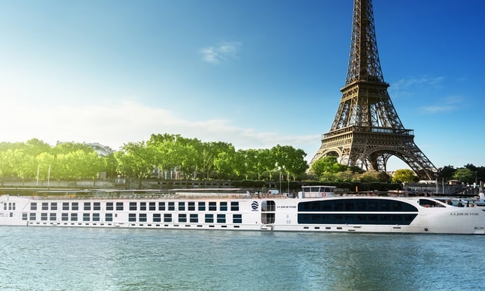 Uniworld River Cruises - S.S. Joie de Vivre in Paris