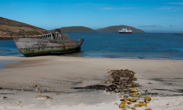 Shipwreck on New Island, the Falklands