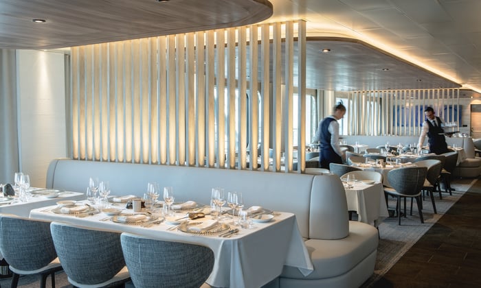 nuna restaurant on le commandant charcot