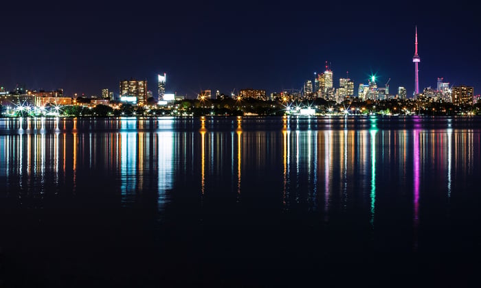 Toronto by night (Photo by Juan Davila)