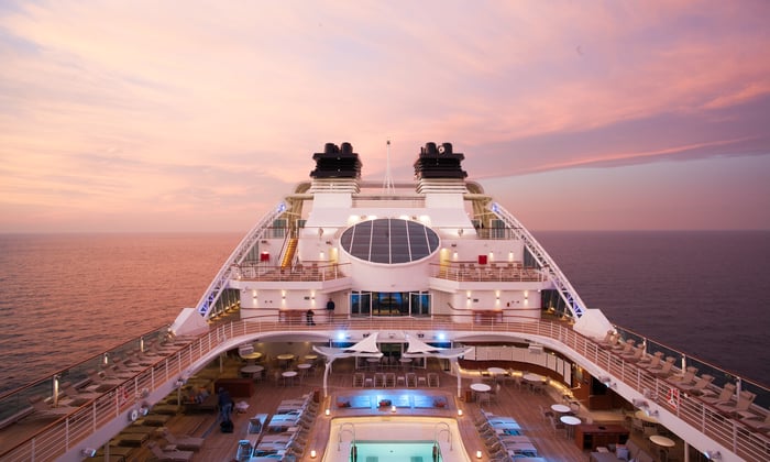 Seabourn Encore - Pool deck