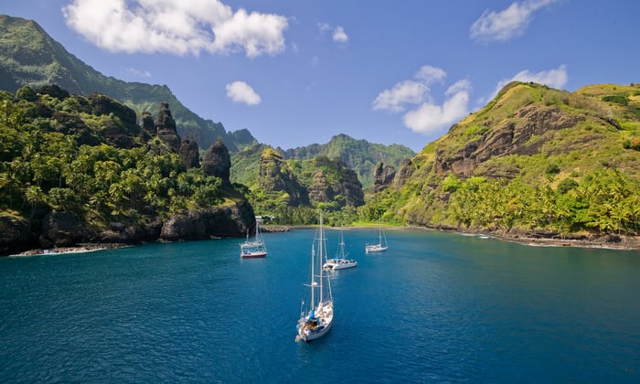 South Pacific Cruising Guide