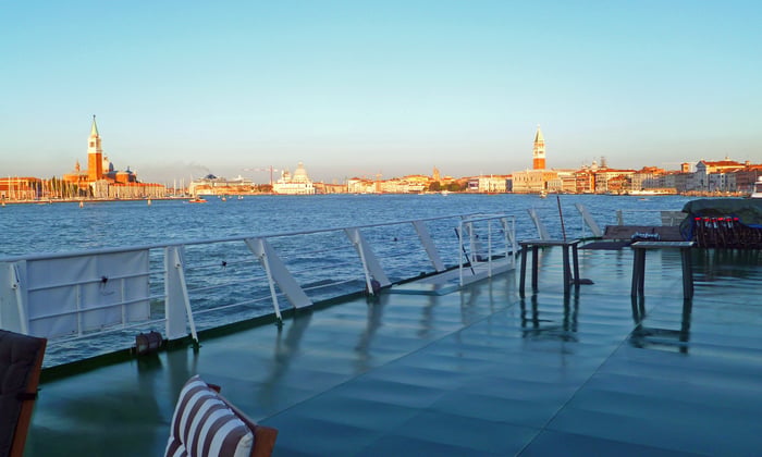 La Bella Vita sun deck