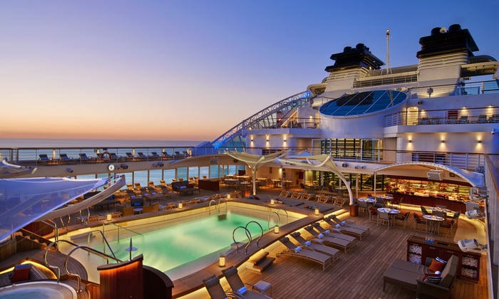 Seabourn Encore - Pool deck