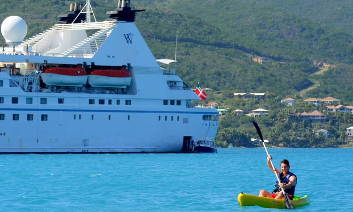 kayaking from windstar's star legend on Isla Coiba