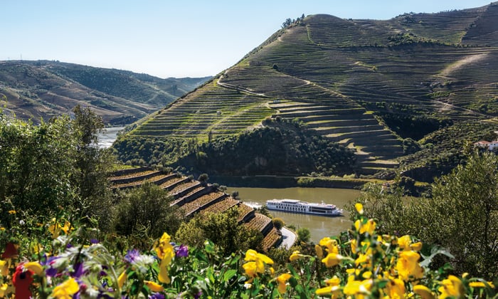 Uniworld - Queen Isabel on the Douro river