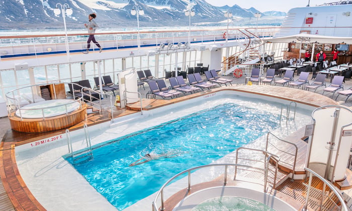 Silver Cloud in Svalbard