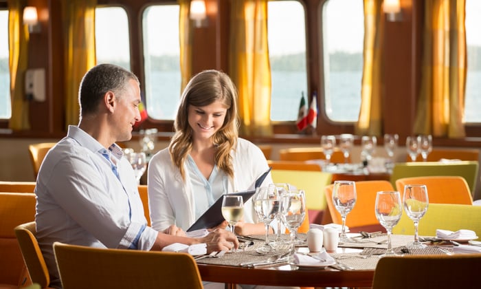 Metropolitan Touring - Santa Cruz II restaurant