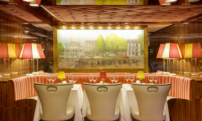 uniworld-restaurant
