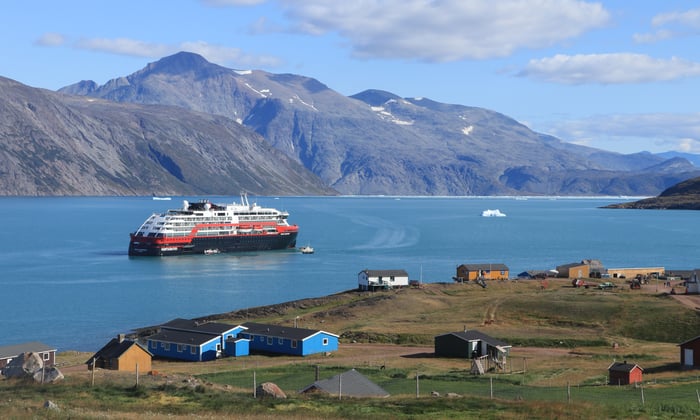 Hurtigruten - MS Roald Amundsen in Qassiarsuk, Greenland