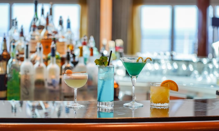 Seabourn Ovation - Cocktails in the Observation Bar