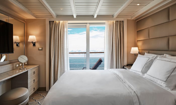 Silver Cloud Expedition - Grand Suite bedroom