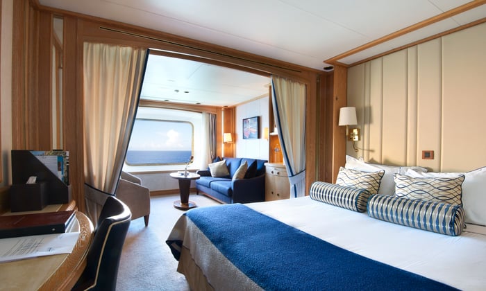 Star Pride - Window Suite