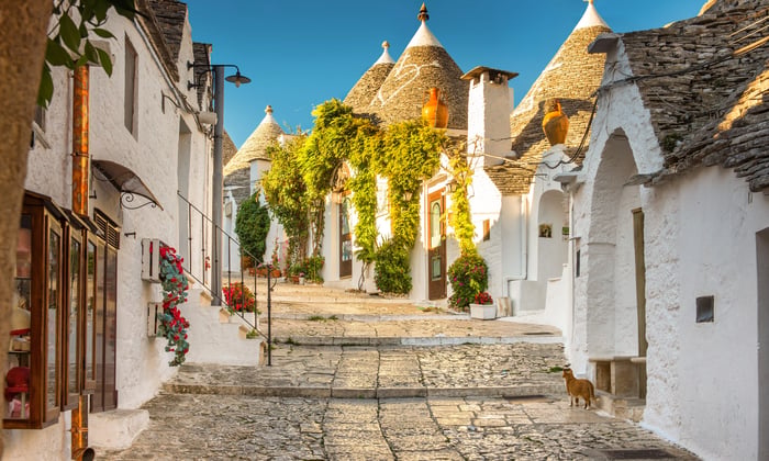 trulli_houses_alberobello_puglia