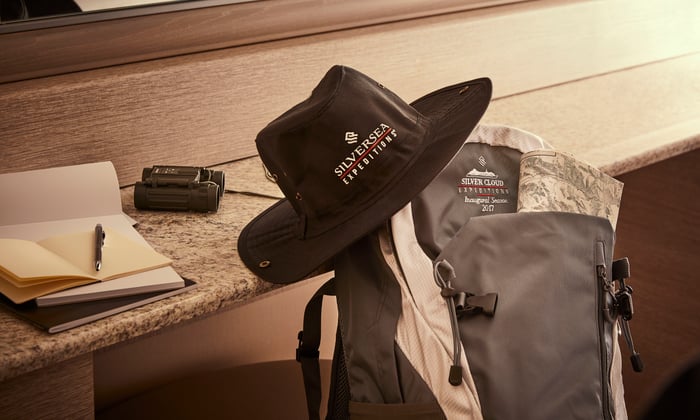 Silver Cloud Expedition - Hat, binoculars and rucksack