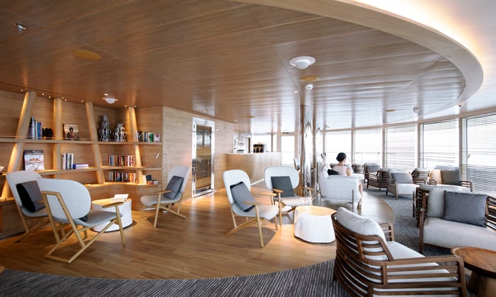 Ponant - Le Laperouse observatory
