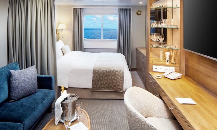 Yacht_Club_Stateroom_Deck_3_4_2_