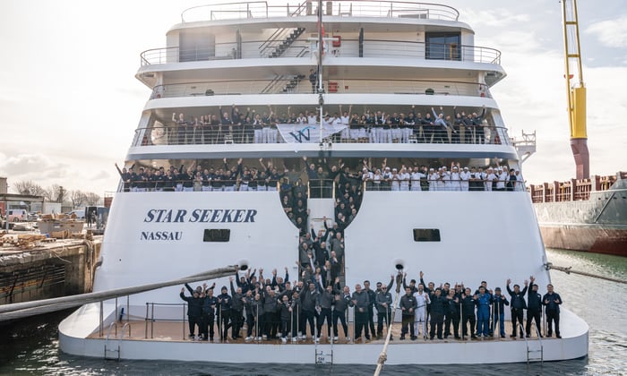 Group Photo Onboard Windstar’s Star Seeker