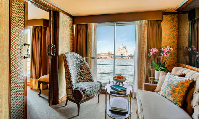 Uniworld Boutique River Crusie Collection - S.S. La Venezia - Grand Suite