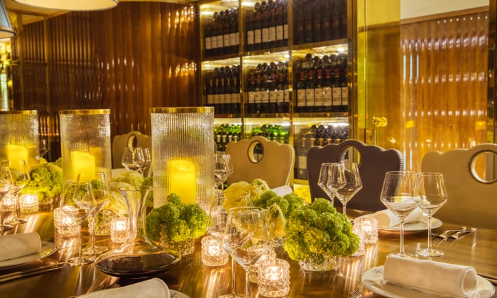 Uniworld - S.S. Le Bon Voyage - La Cave des Vins