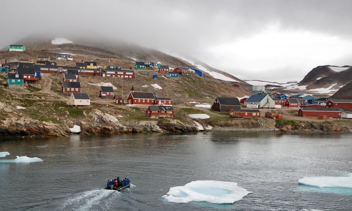 National Geographic-Lindblad Expeditions guests heading ashore in Ittoqqortoormiit, Greenland