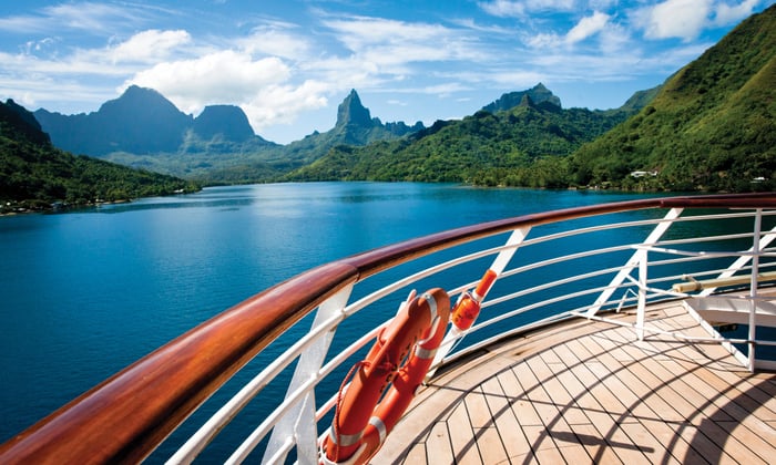 Crystal Cruise’s Serenity in Moorea