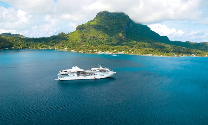 Paul Gauguin Cruises in Tahiti