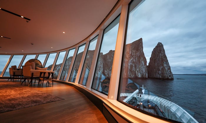 Silver Origin - Observation Lounge