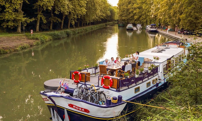 European Waterways - Rosa - Guests dining on deck