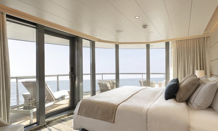 Silver Origin - Royal Suite bedroom