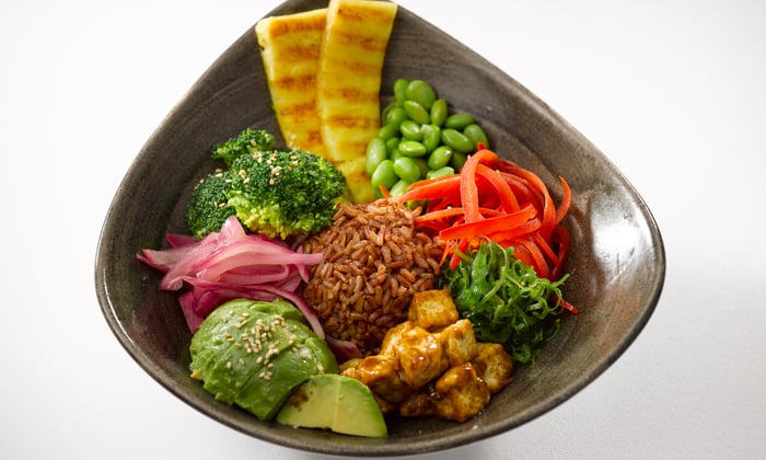 Oceania Cruises plant-based cuisine - Hawaiian poke bowl