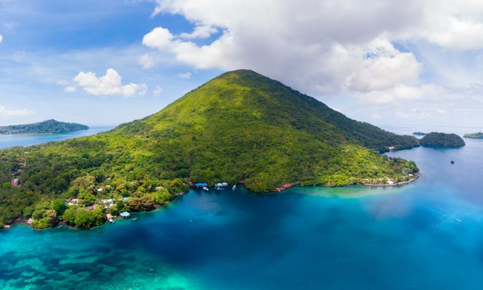 Banda Islands Moluccas archipelago Indonesia, Pulau Gunung Api