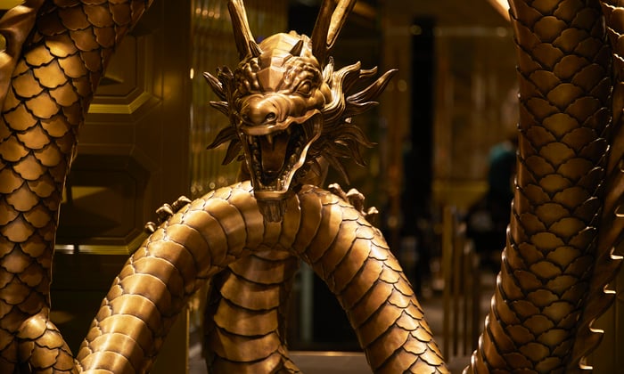 Regent Seven Seas Splendor - Pacific Rim dragon