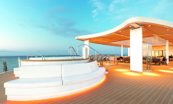 Silver Origin - Upper deck jacuzzi