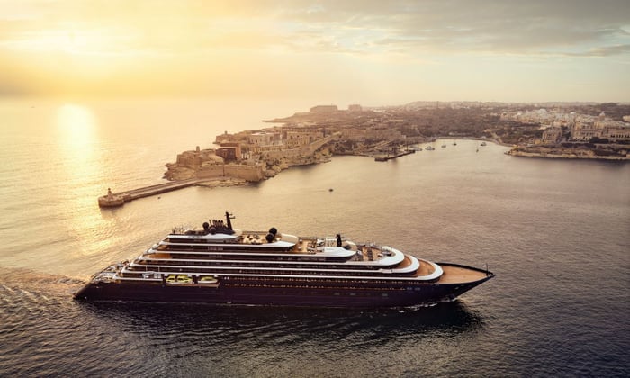 Ritz-Carlton Yacht Collection's Evrima at sea