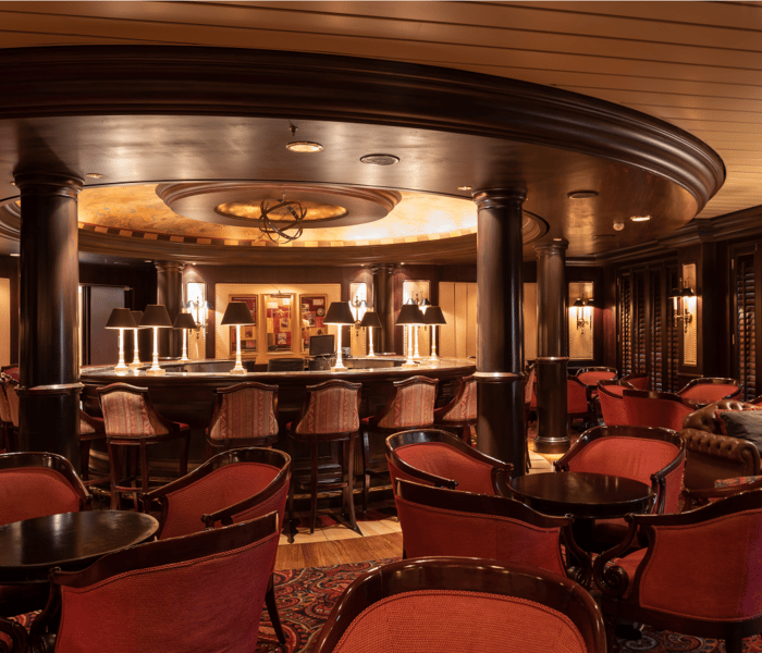 Avenue Saloon on Crystal Symphony