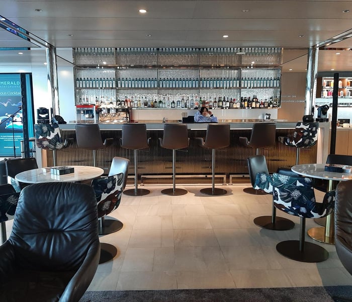 Bar on Emerald Sakara