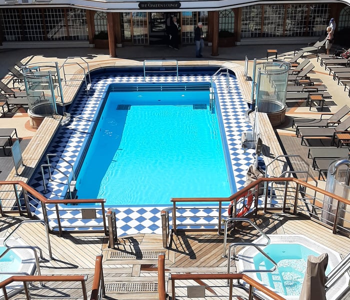 Pool on Cunard's Queen Elizabeth