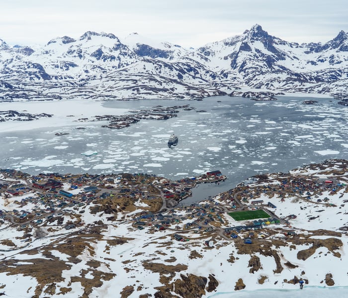 Le Commandant Charcot in Tasiilaq