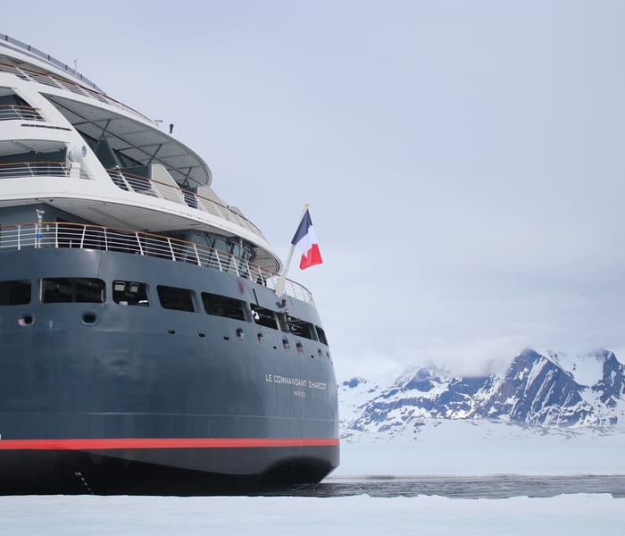 Le Commandant Charcot in Qenertivartivit Greenland
