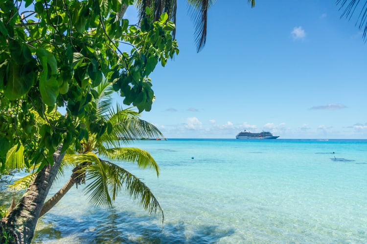 South Pacific: A Cruising Guide