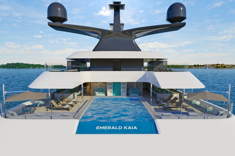 Pool deck, Emerald Kaia