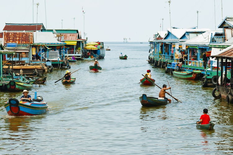 Mekong river cruise guide - Tonle Sap, Cambodia