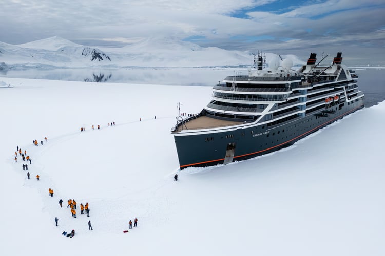 Ice landing, Antarctica, Seabourn Pursuit