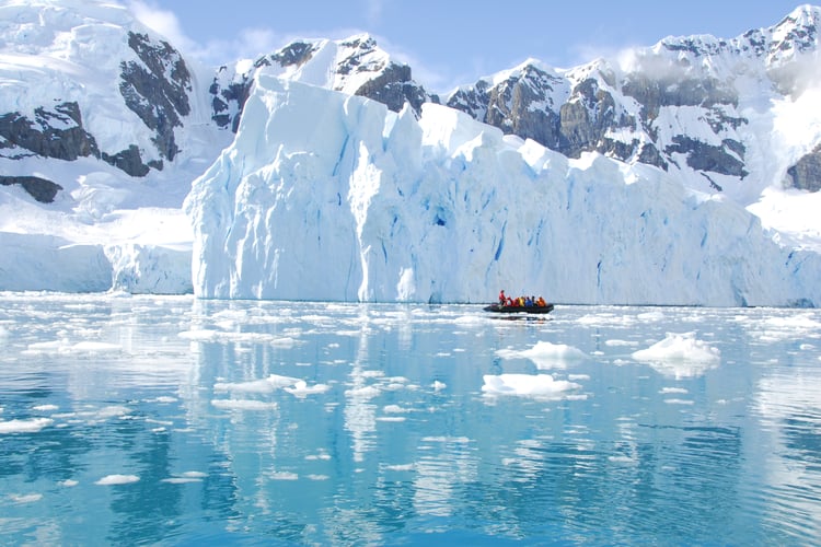 Arctic vs Antarctic