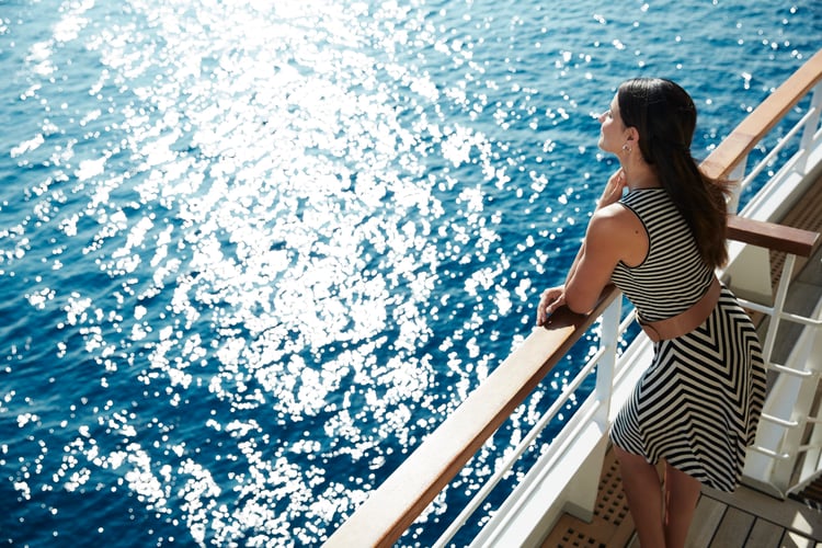 traveller on a solo cruise