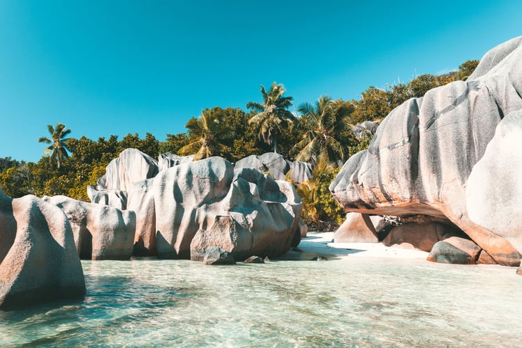 beach in seychelles in indian ocean